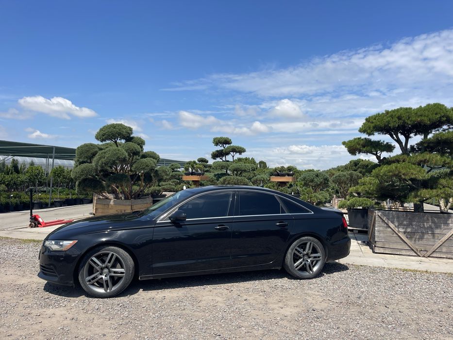 Автомобіль Audi A 6