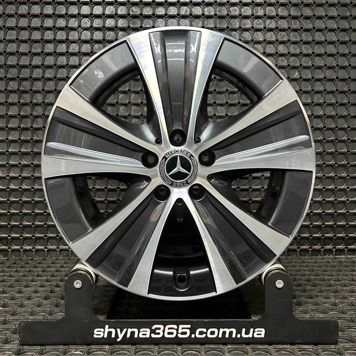 Диски в стані нових оригінал MERCEDES R18 8J 5X112 A2134013700