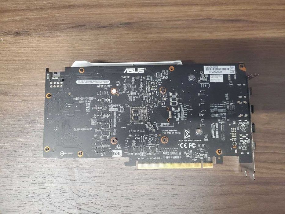 ASUS GeForce GTX 1060 Dual OC 3GB (DUAL-GTX1060-O3G) – оригінал, чудовий стан