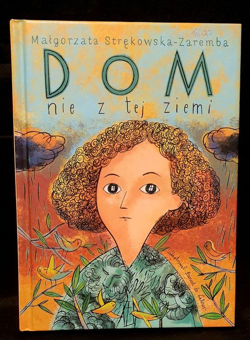"Dom nie z tej ziemi'' Małgorzata Strękowska Zareba