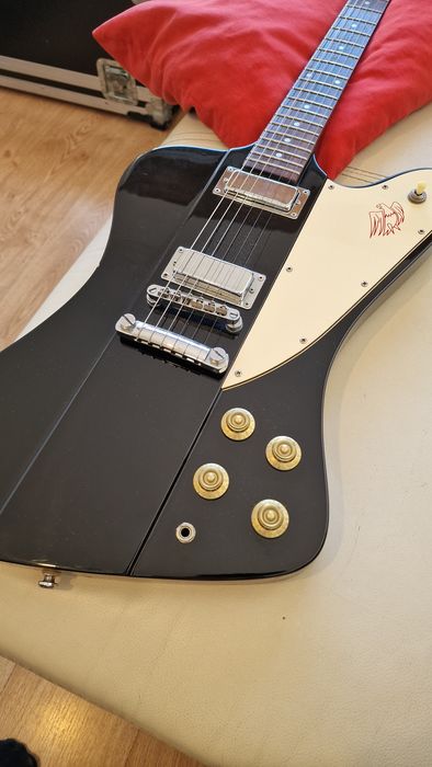 Guitarra Tokai Firebird