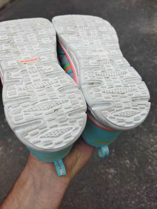 23 см гарні кросівки для дівчинки Skechers кроссовки для девочки