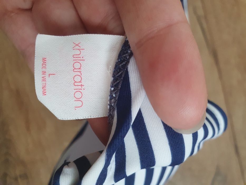 Biustonosz góra od stroju kąpielowego L