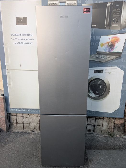 Холодильник Samsung NoFrost 60/60/200