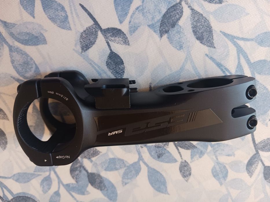 Avanço de Bicicleta marca  FSA, modelo SMR 100mm