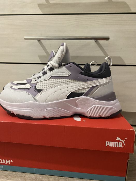 Кросівки жіночі Puma Cassia