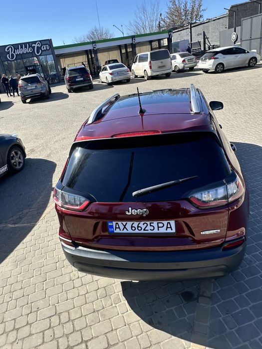 Продам Jeep Cherokee 2019
