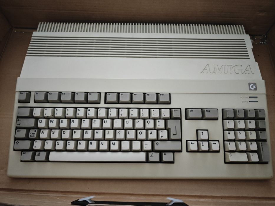 Commodore Amiga 500 super stan komplet pudełko