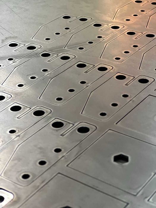 Лазерна порізка металу (ЧПУ)