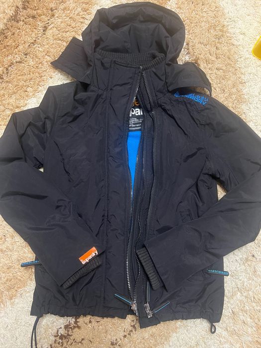 Куртка хлопчача від бренду Superdry