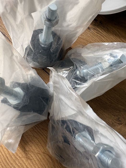 Stopka wahliwa M10 wys.60mm komplet 4 st