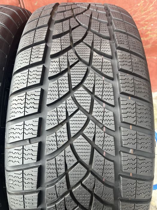 235/60/18 R18 Goodyear UltraGrip Performance+ зима 2 шт ціна за 1 шт