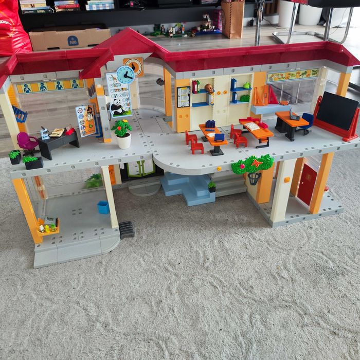 Duża szkoła Playmobil