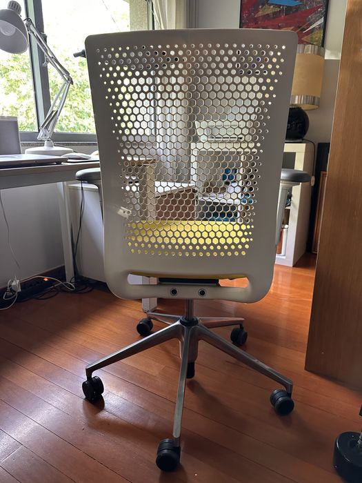Cadeira Vitra ID Chair