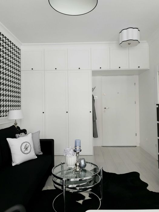 Do wynajęcia kawalerka z ogródkiem i parkingiem os. Piernikowe