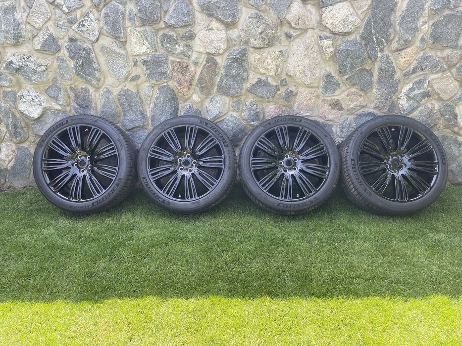 Диски Range Rover R22 з гумою