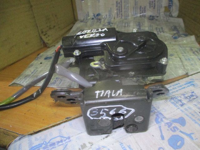 Fechadura / fecho da mala TOYOTA Corolla Verso (ZER_, ZZE12_, R1_)