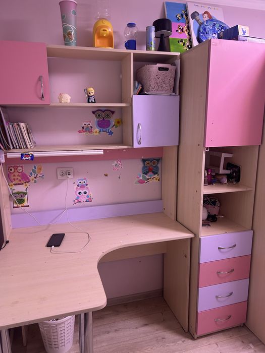 Терміново!!Дитяча спальня для дівчинки. Ліжко двухярусне. Стіл.Кровать