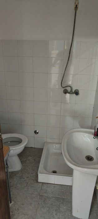 Alugo armazém 400m2 em Pataias