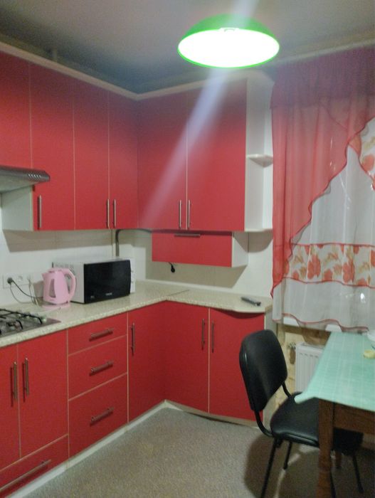 Здам в центрі подобово і погодинно однокімнатну квартиру