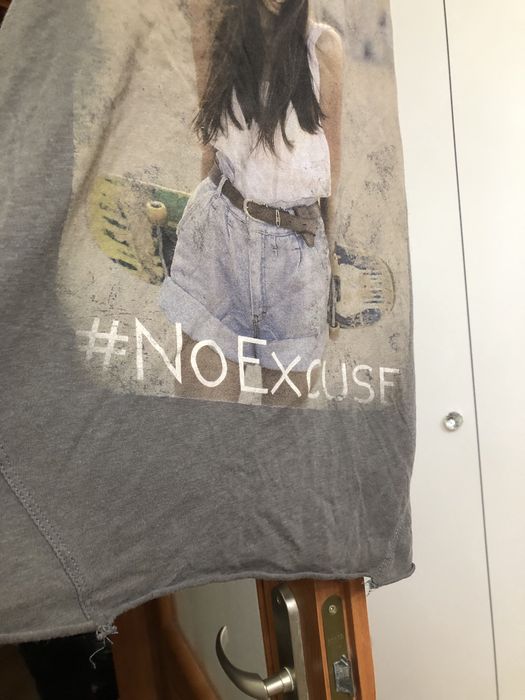 Szara koszulka top bokserka z nadrukiem boho rozmiar XS 34