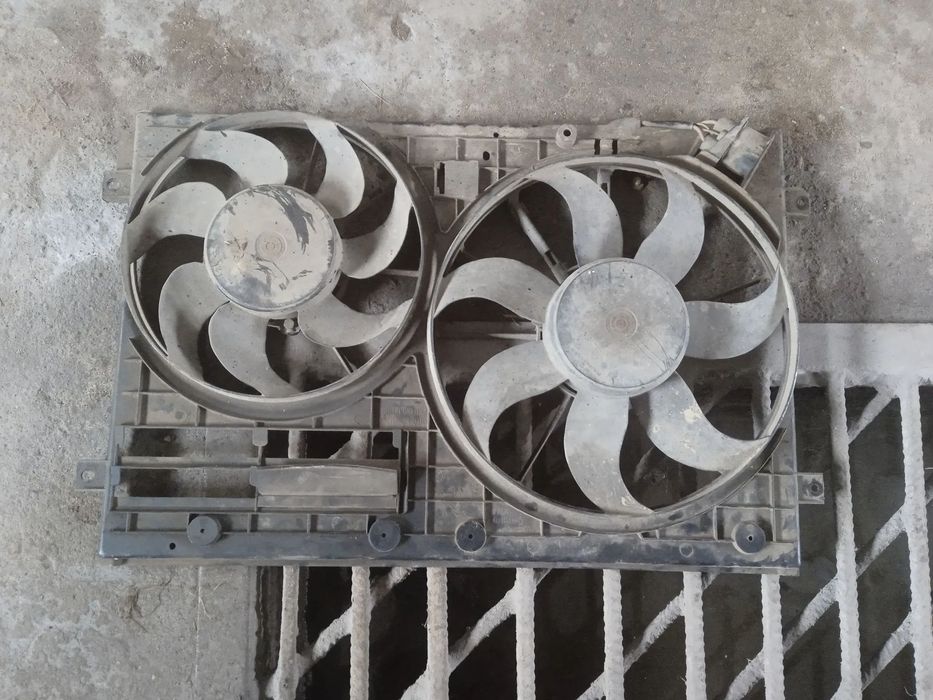 WENTYLATORY CHŁODNICY AUDI A3 8P Seat leon 2 1K0121207A 12.0 TDI (BKD)