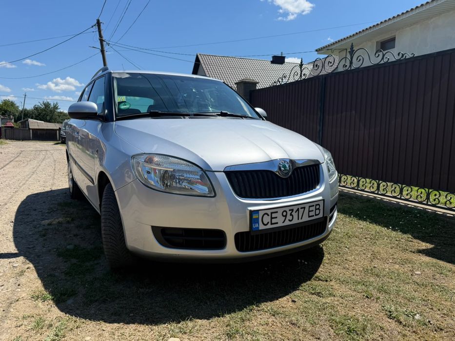 Skoda fabia1.2 бензин