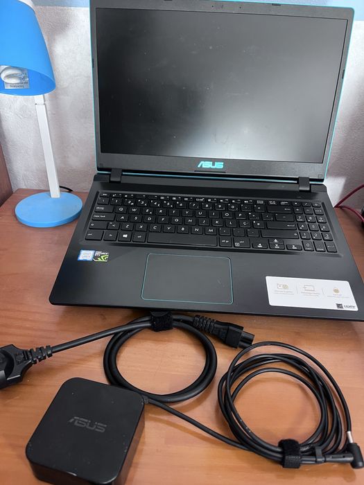 Computador Portátil  Asus Usado 1TB