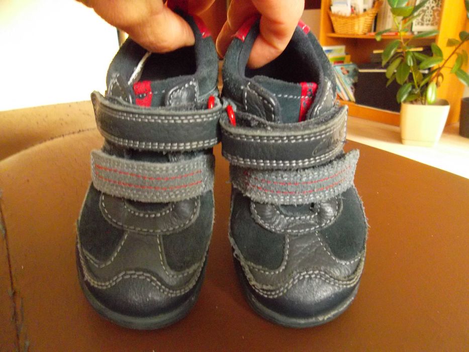 Pół buty dla dziecka roz 20 Clarks