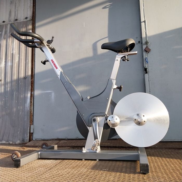 Kultowy, amerykański rower spiningowy KEISER M3. Najwyższa jakość ...