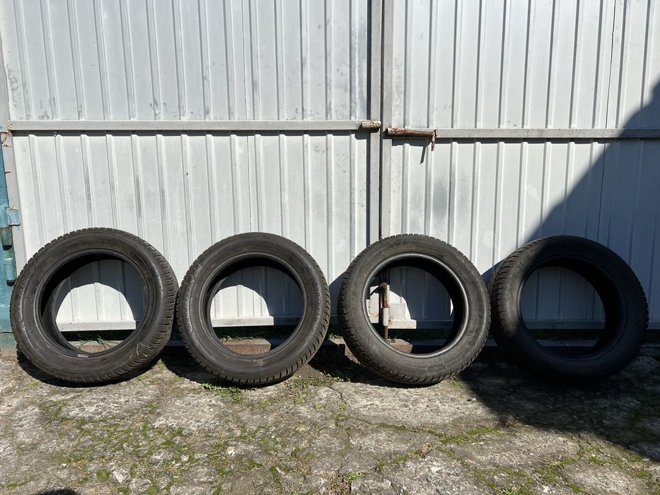 Зимова гума goodyear