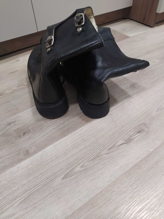 чоловічі черевики - берці