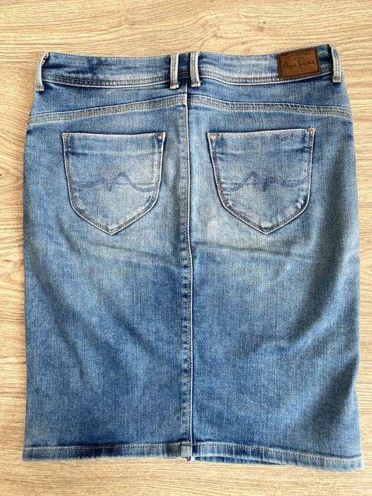 spódnica Pepe Jeans roz. M (małe)