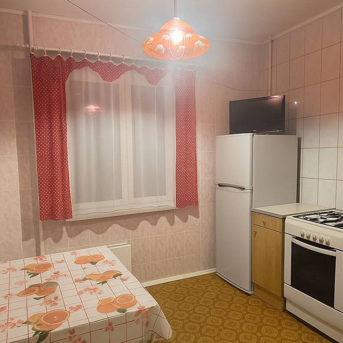 Продам 2-во кімнату квартиру на Єськова