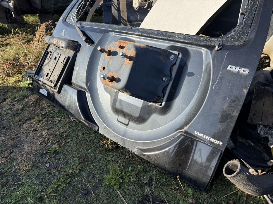 Кришка багажника паджеро вагон