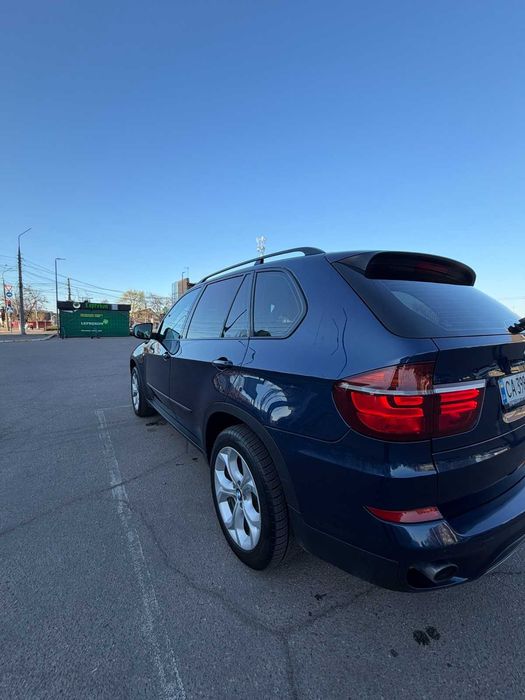Продам BMW X5 E70 30D Торг