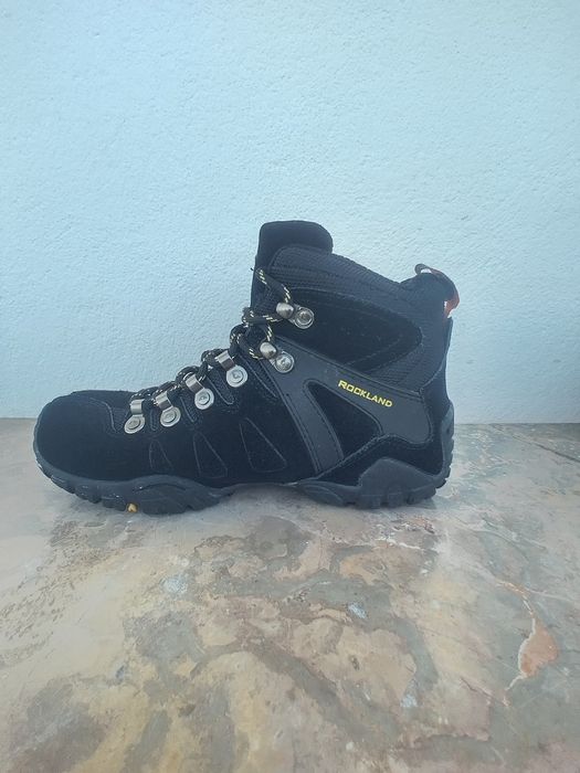 Botas Rockland como Novas