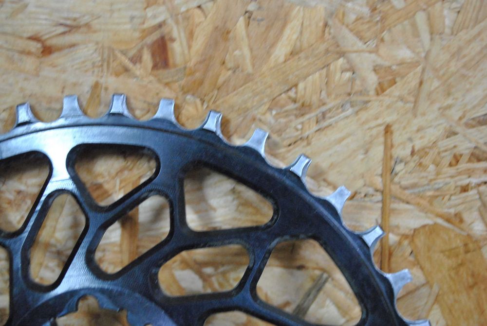 Zębatka Absoluteblack Oval Sram CX1 Direct Mount czarny 38T