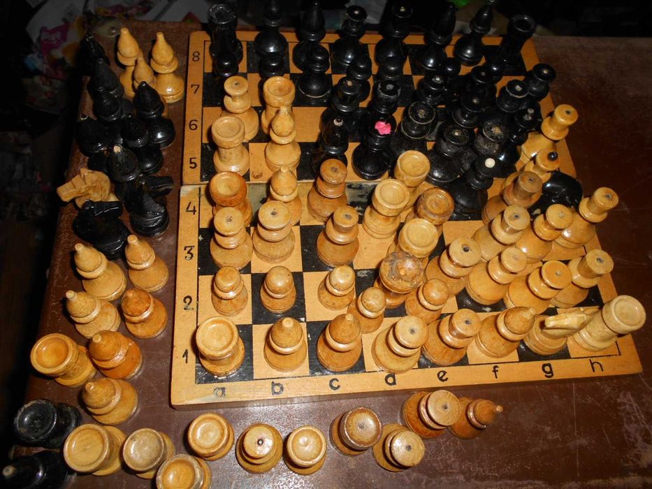 Фигуры шахматные. Дерево. 3 гр.шт.