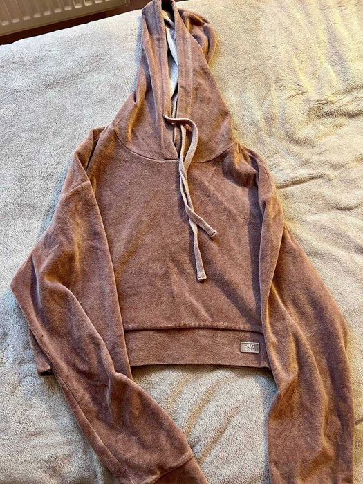 Кофти/светри жіночі різні