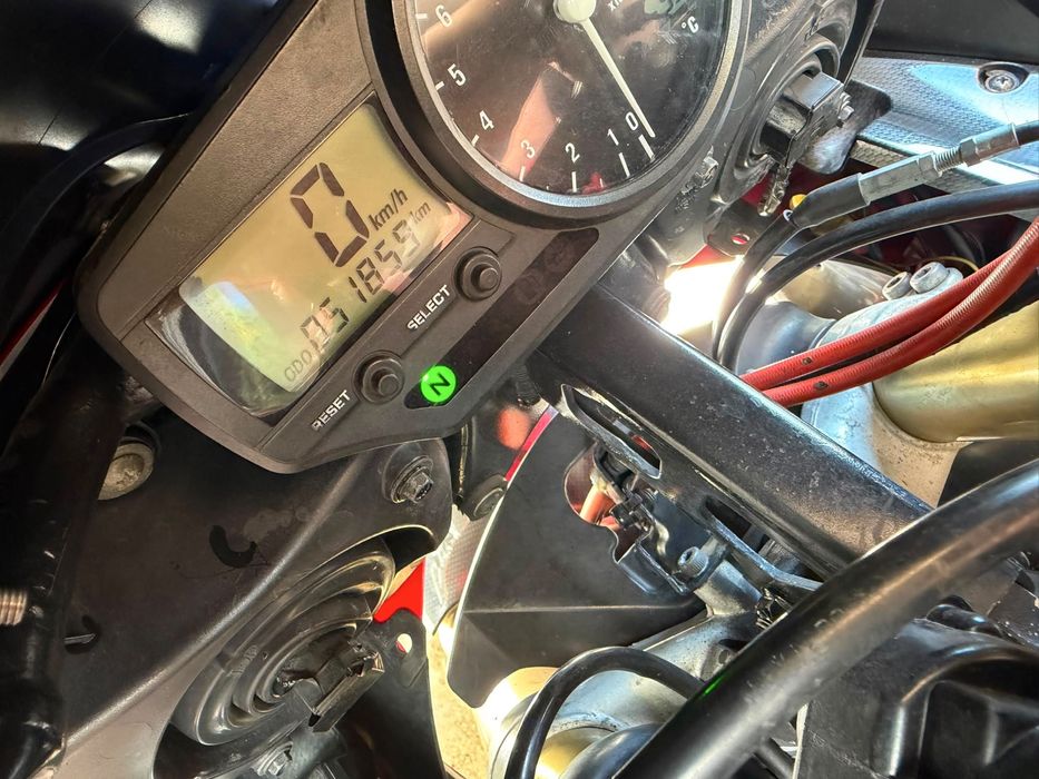 Yamaha  R1  2002
