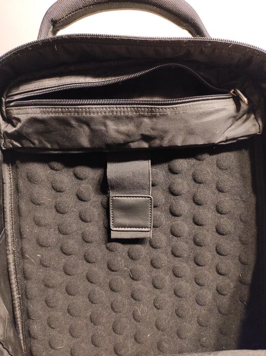 Mochila preta Roncato para portátil