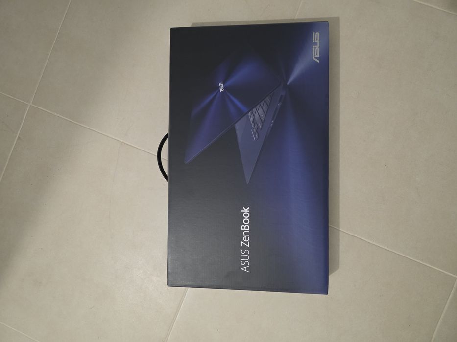 ASUS ZenBook UX430U | Slim & Premium | Intel Core i7 | Azul Royal
