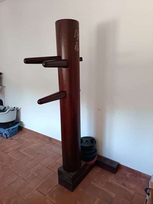 Wing chun boneco dummy
