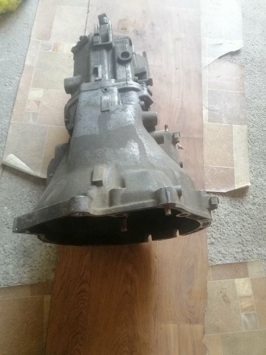 Продам коробку передач від авто BMW E36