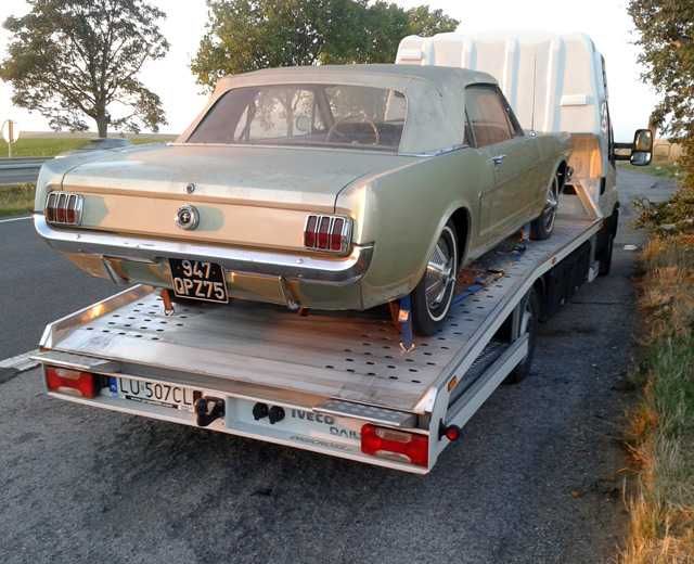 Transport aut samochodów Europa Polska  Ukraina wlochy Laweta