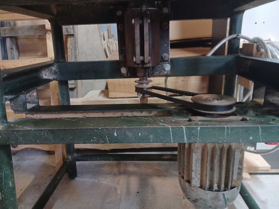 Frezarka stołowa do drewna