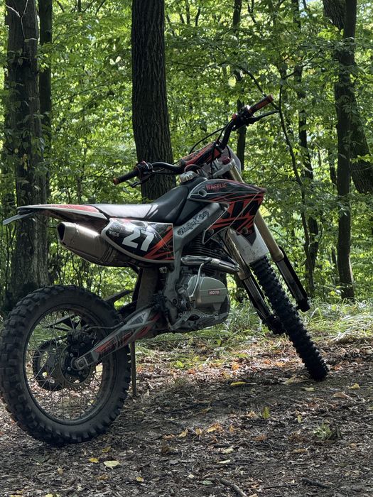 Мотоцикл X-moto XB31 250cc 21/18