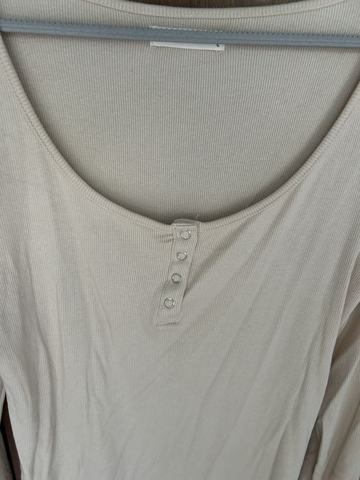 Prążkowana bluzka , longsleeve roz L Reserved