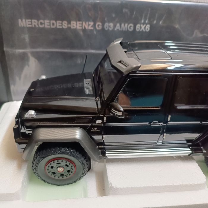 Mercedes G 63 AMG 6x6 AutoArt 1:18